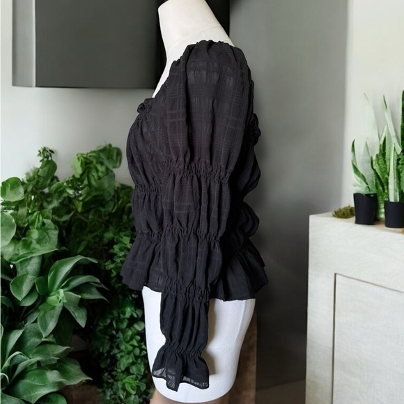 Mele e Pere  Black Puff Long Sleeve  Blouse - Picture 3 of 4
